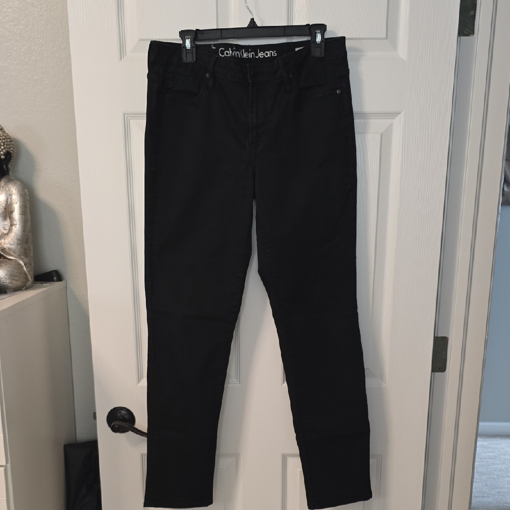 Calvin Klein Women's Dark Skinny Jeans